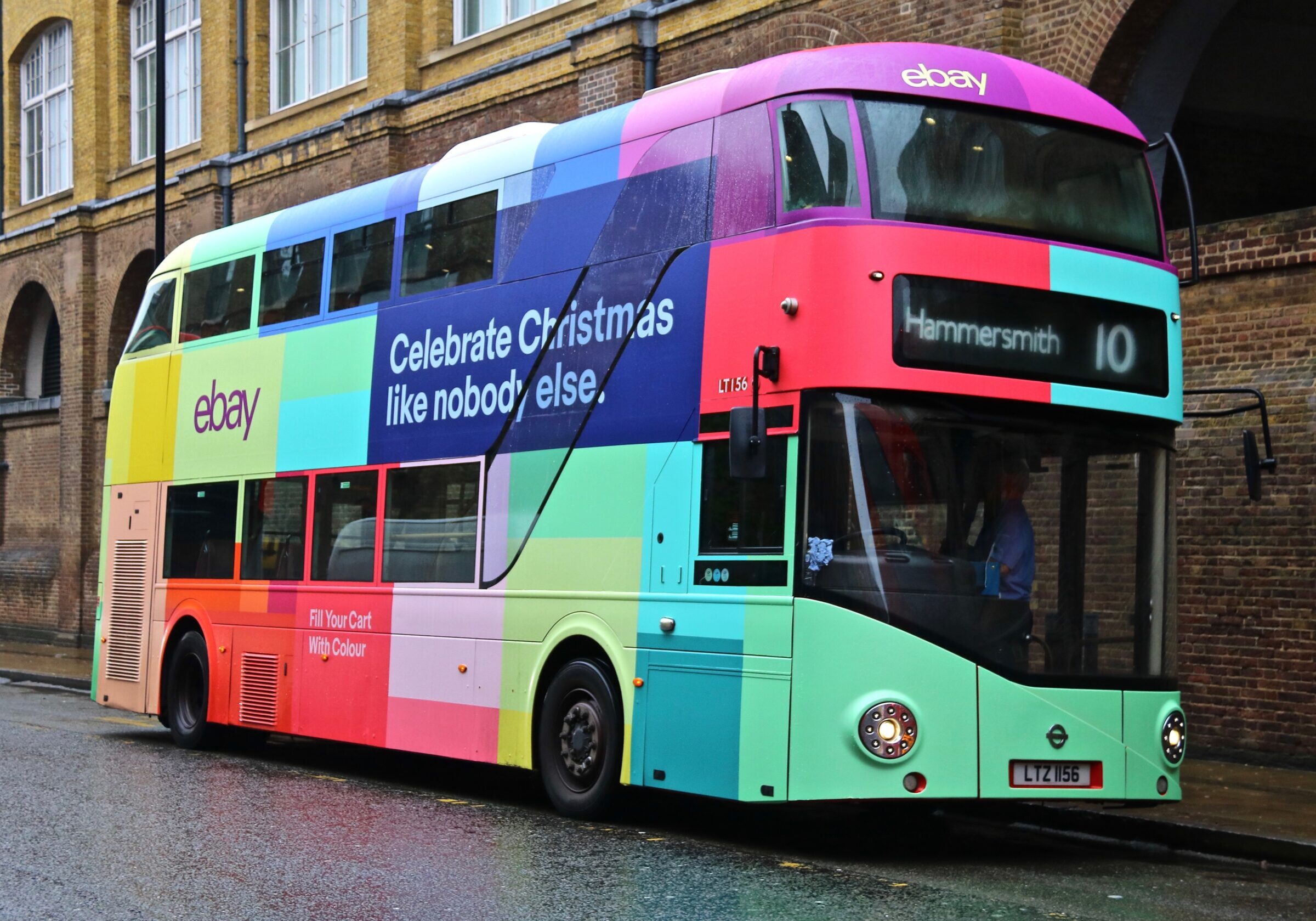 bus advertising